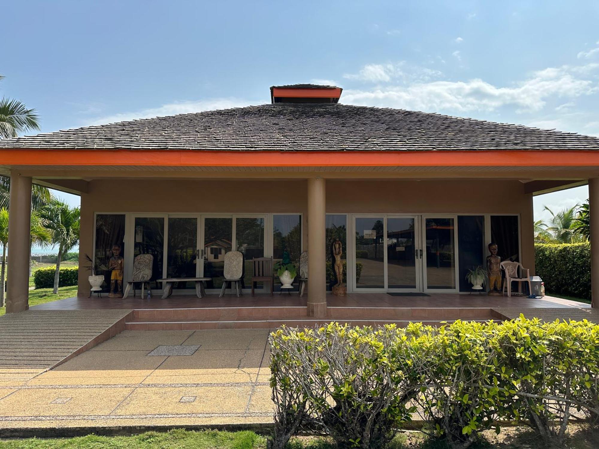 Elmina Bay Resort Buitenkant foto