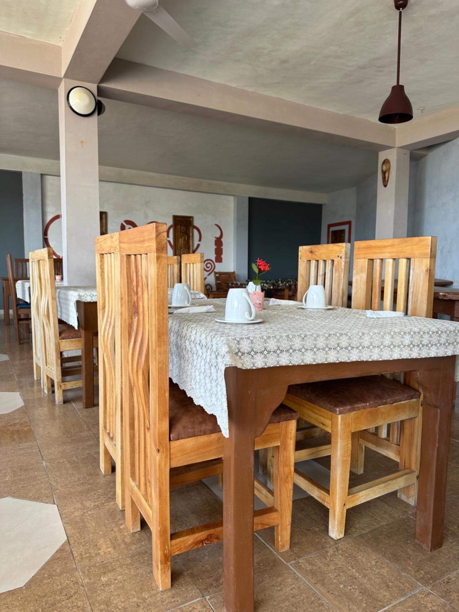 Elmina Bay Resort Buitenkant foto