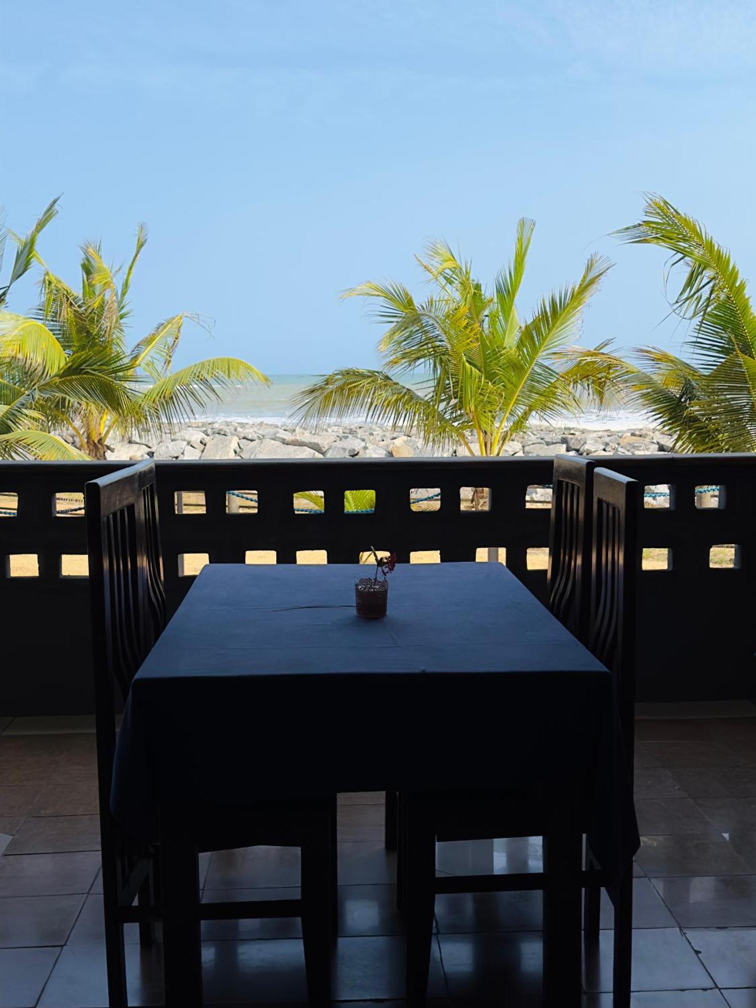 Elmina Bay Resort Buitenkant foto