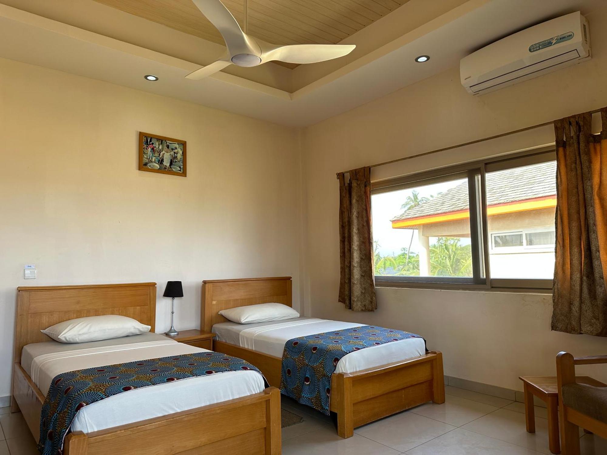 Elmina Bay Resort Buitenkant foto
