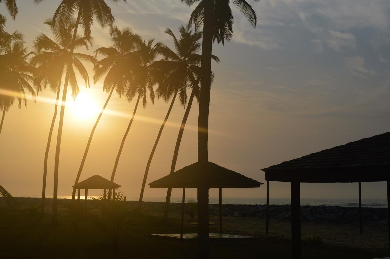 Elmina Bay Resort Buitenkant foto