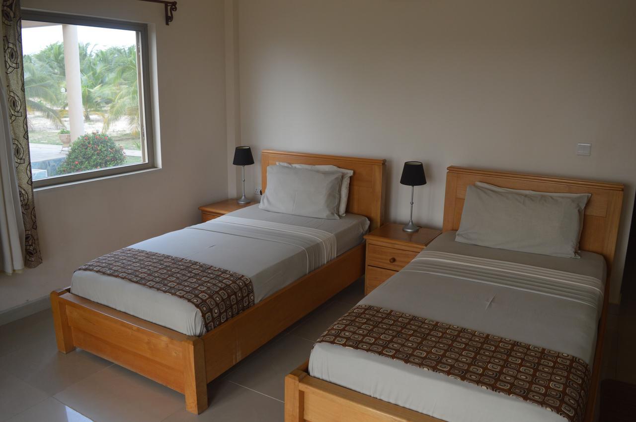Elmina Bay Resort Buitenkant foto