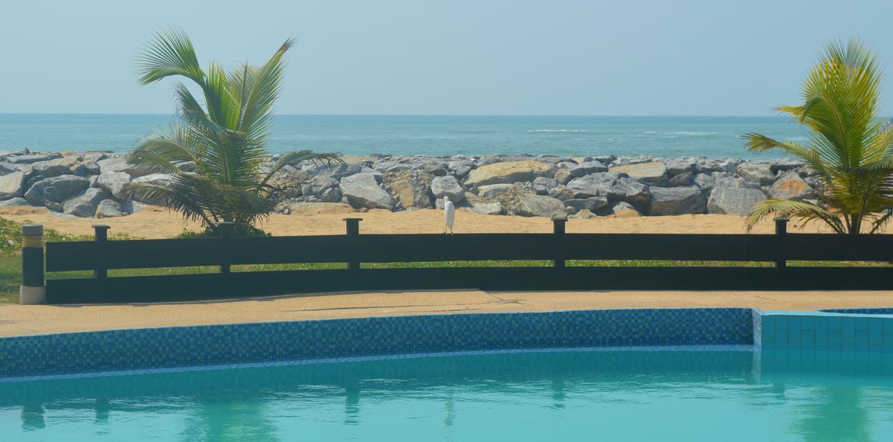 Elmina Bay Resort Buitenkant foto