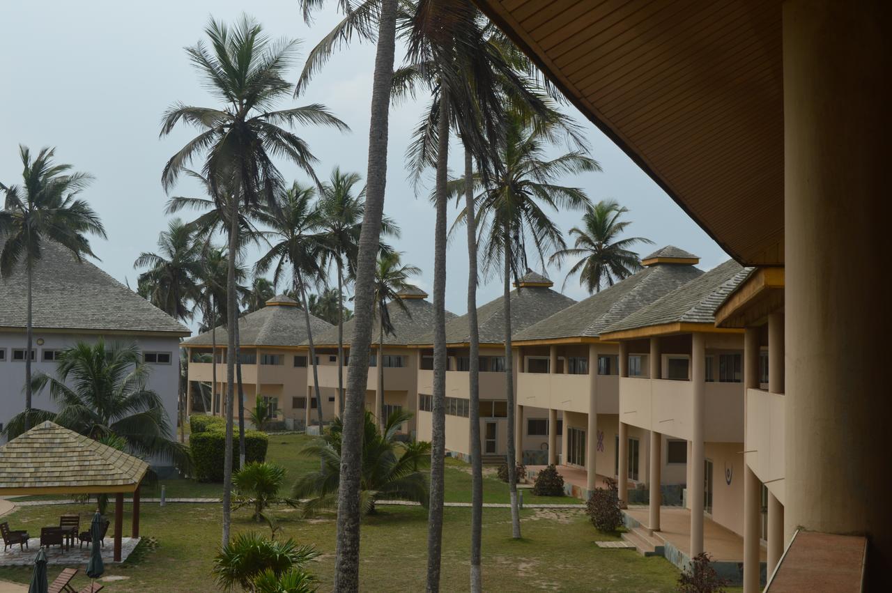 Elmina Bay Resort Buitenkant foto