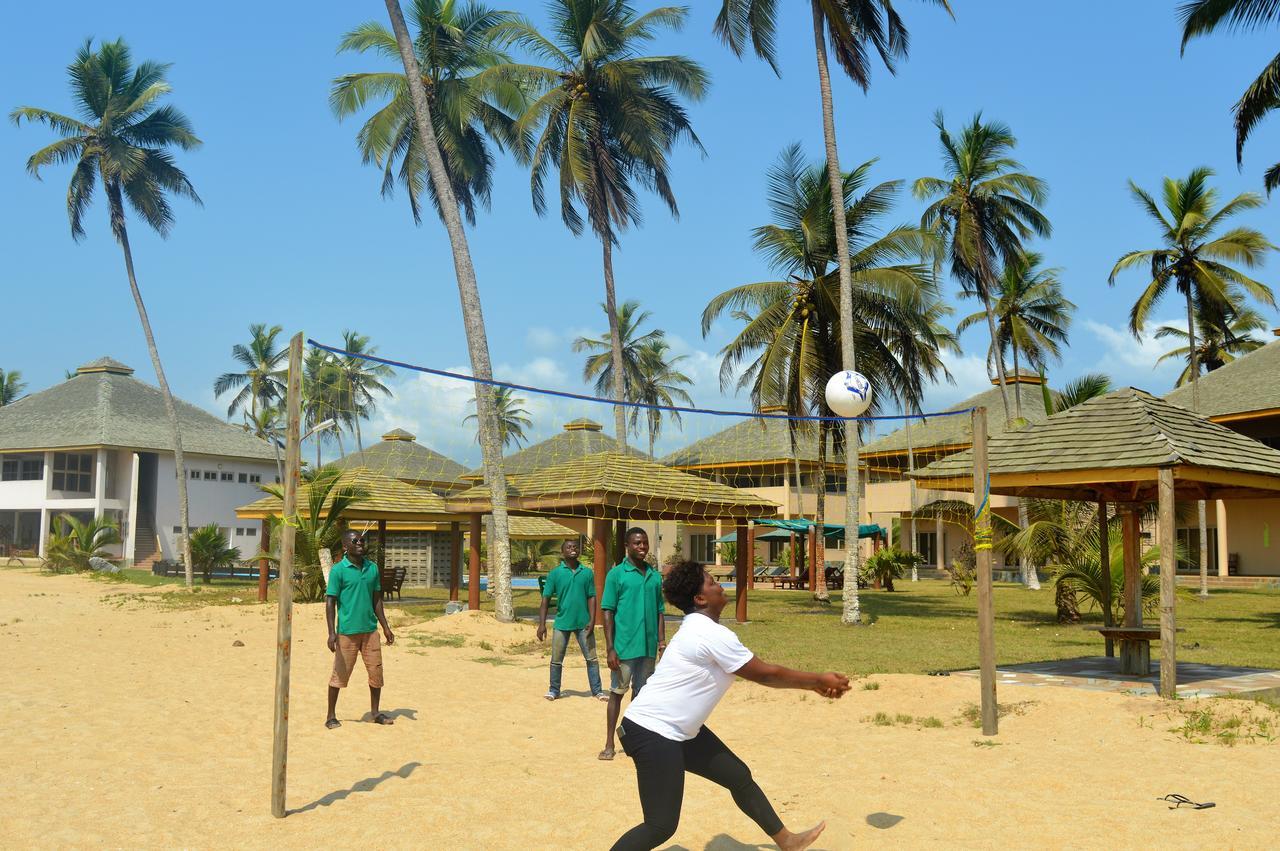 Elmina Bay Resort Buitenkant foto